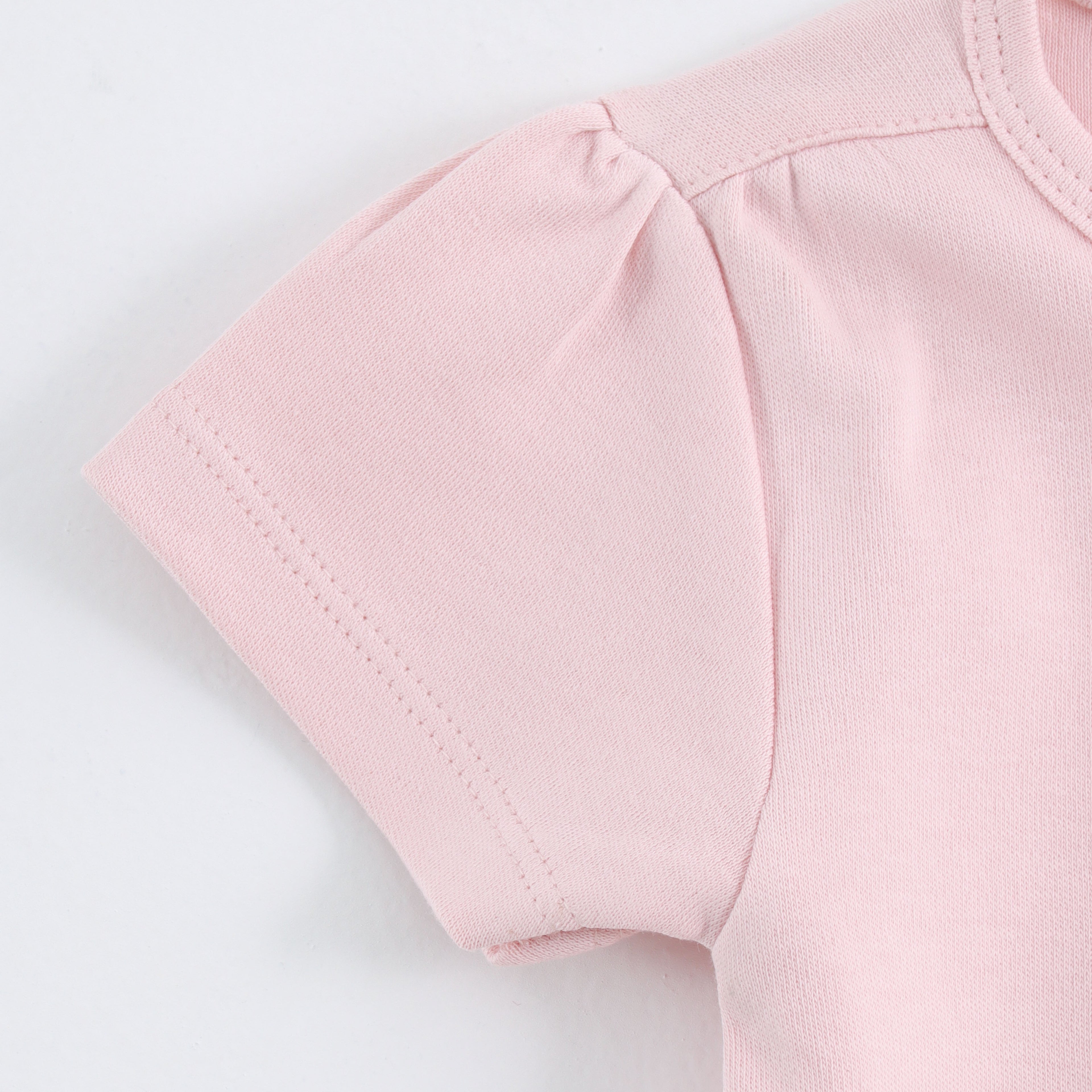 Short sleeved t-shirt